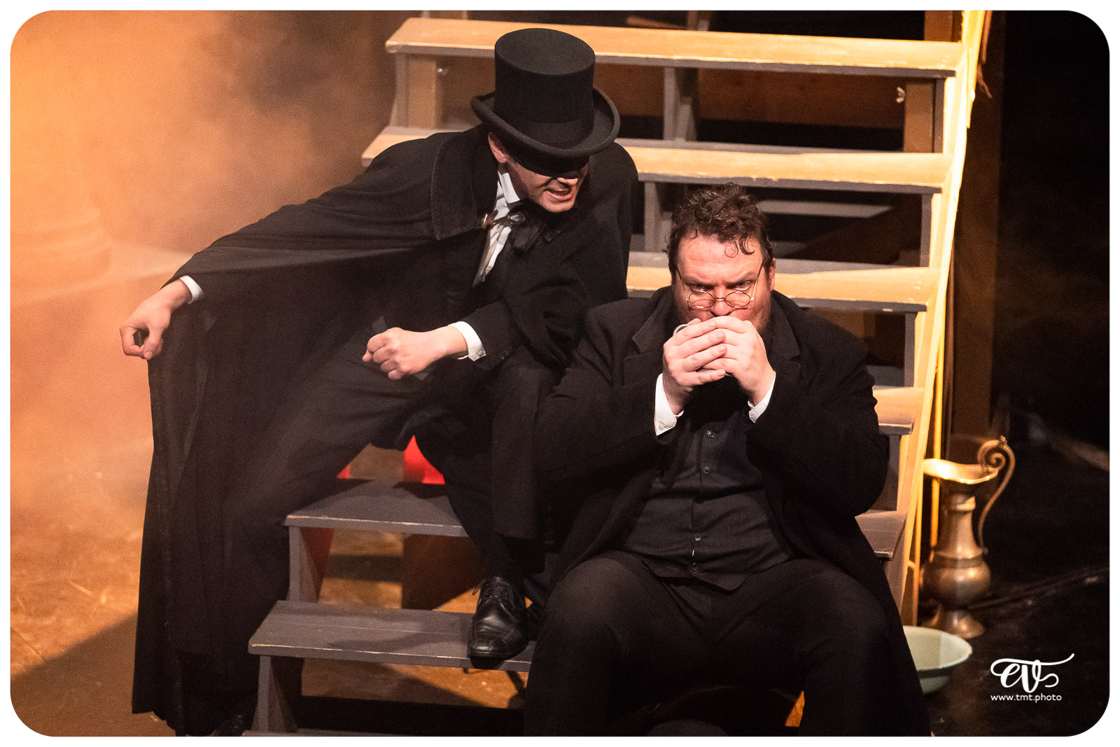 OLIVER TWIST (CIE LA MESNIE H.)